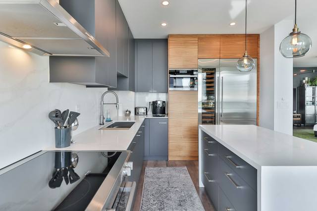 Grey & walnut · modern