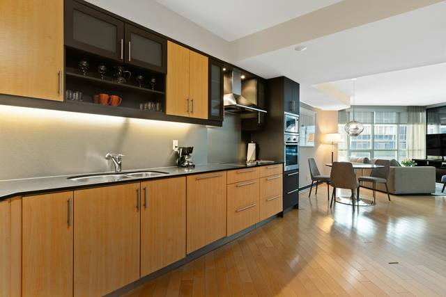 Maple cabinets · open dining
